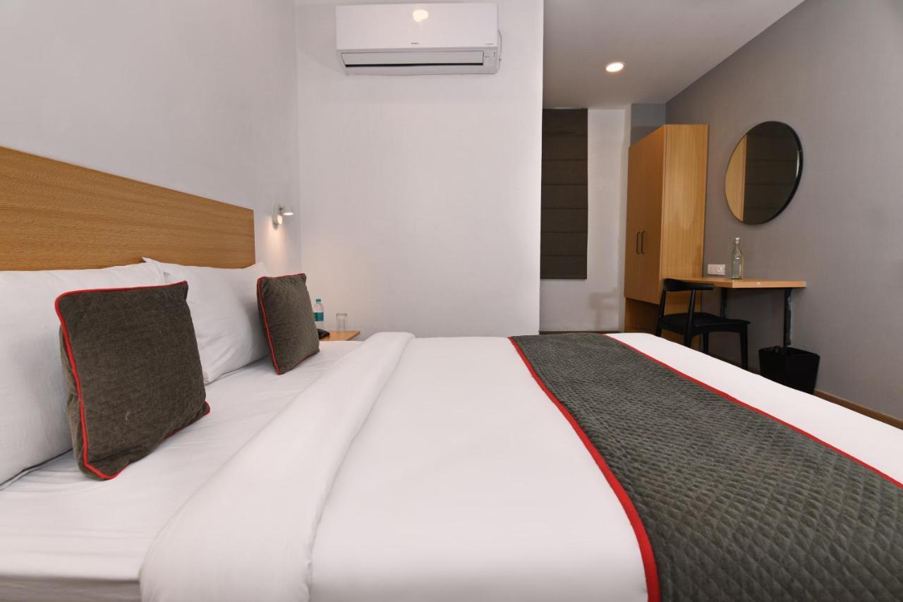 Townhouse Function Inn Near Chaudhary Charan Singh International Airport Lucknow Exterior foto