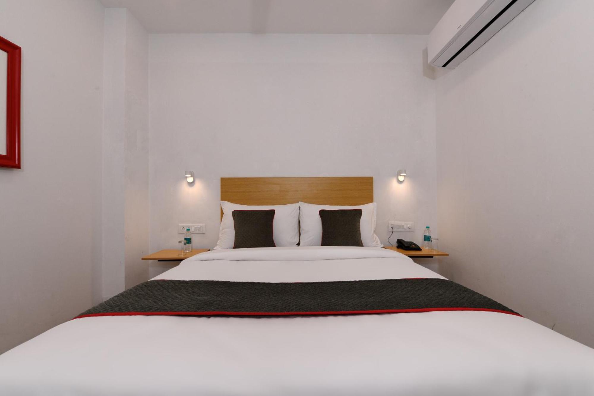 Townhouse Function Inn Near Chaudhary Charan Singh International Airport Lucknow Exterior foto